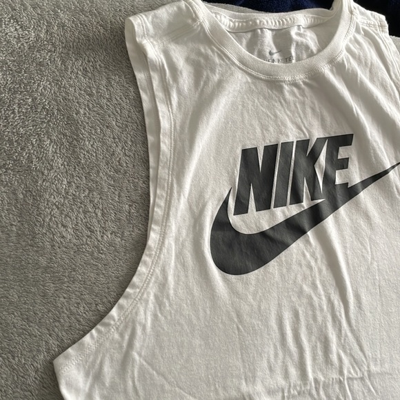 Nike Tank Top Muscle Shirt Size Medium - Picture 3 of 4